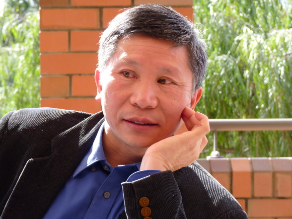 Dr Congwei Hu